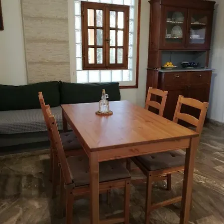 Alice House Πόρτο Χέλι